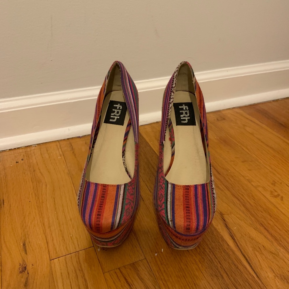 FRH Patterned Platform Pumps - Picture 2 of 3